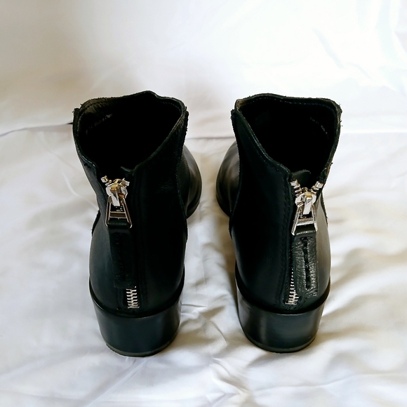 Dolce Vita Chuka Boots - Picture 5 of 7